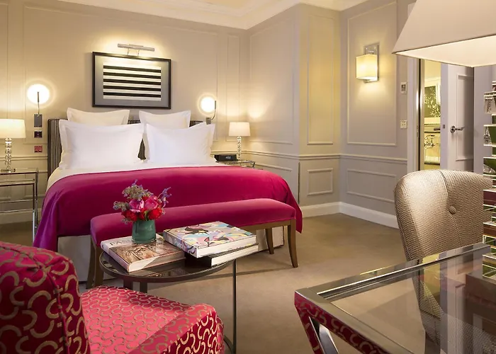 Hotel Le Burgundy Paris